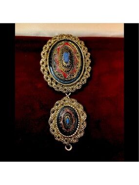 Very Vintage Double Medallion Necklace & Brooch Set-Detailed-Gorgeous